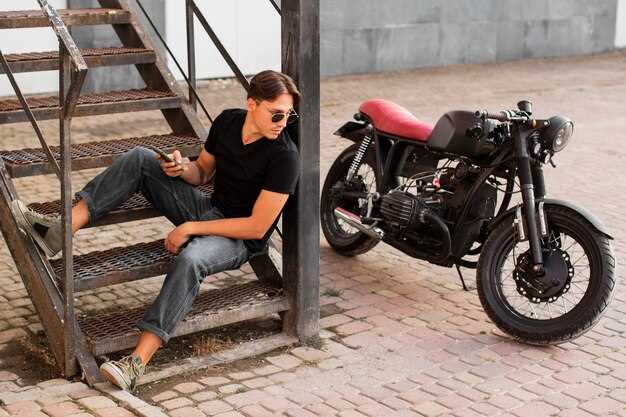 Converting a Sport Bike into a Naked Bike